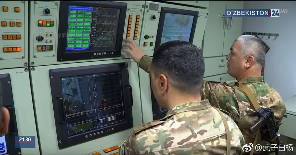 Tổ hợp này lần đầu tiên xuất hiện trong biên chế Quân đội Trung Quốc từ năm 1997. Phiên bản xuất khẩu của tổ hợp này được đặt tên mã định danh là FD-2000 và đã được Trung Quốc xuất khẩu cho hai quốc gia trên thế giới là Uzbekistan và Turkmenistan. Nguồn ảnh: Sina.