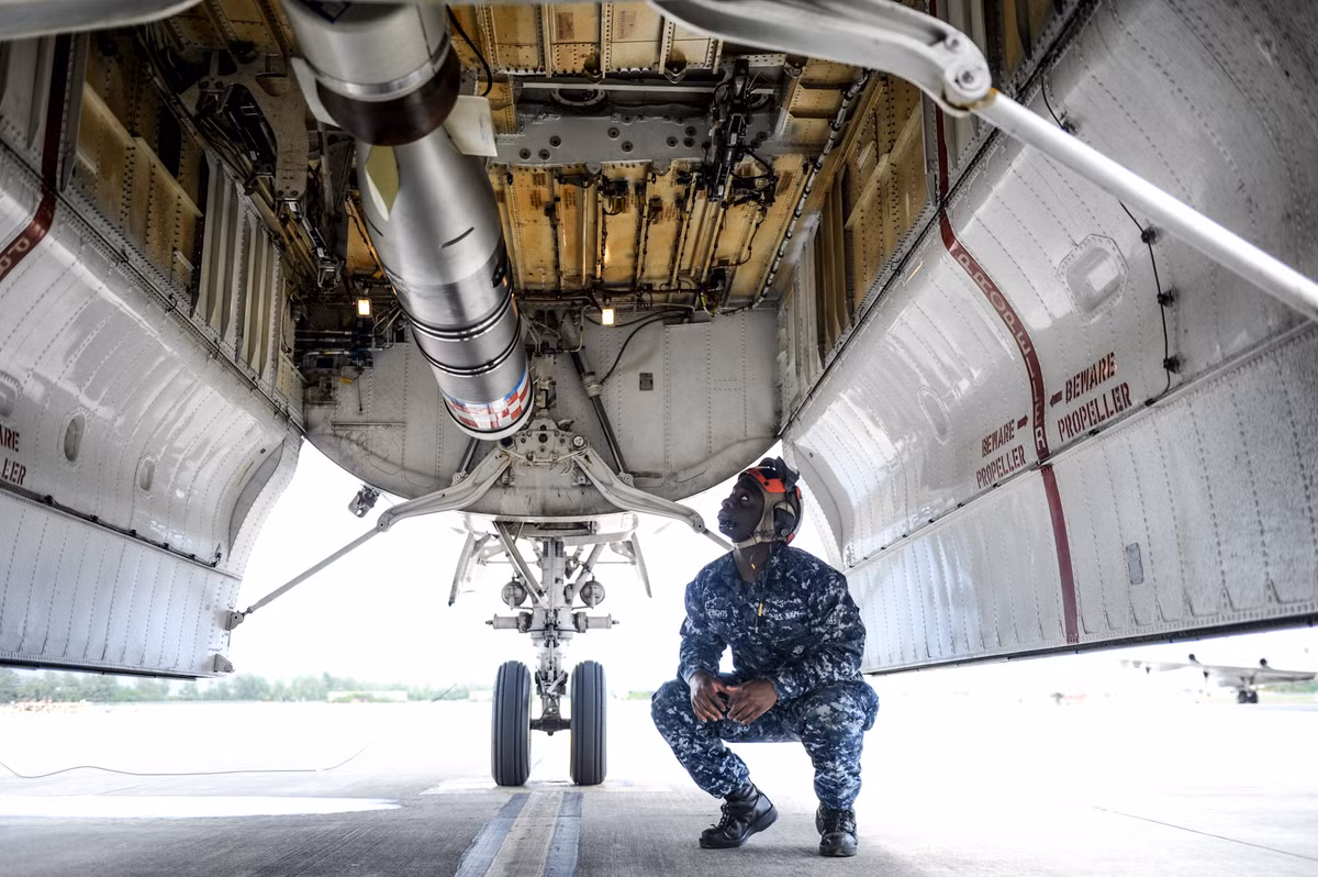 Cận cảnh khoang bom của P-3 Orion. Nguồn ảnh: USnavy.