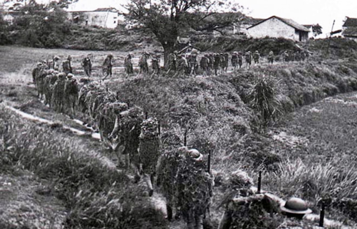 Tới tận khi Liên Xô tham gia Chiến tranh Thế giới thứ 2, mọi sự giúp đỡ của Liên Xô cho Trung Hoa Dân Quốc vẫn rất hạn chế do Moscow không muốn "gây sự" để Nhật tấn công ở mặt trận Thái Bình Dương mà chỉ muốn dồn quân tham chiến ở mặt trận phía Đông chống Đức. Nguồn ảnh: Weibo.