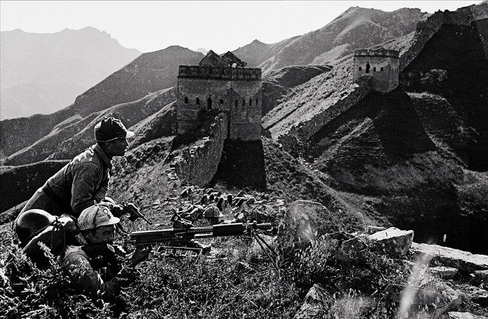 Khi chiến tranh kết thúc vào năm 1945, Quốc dân Đảng có lực lượng tổng cộng 5,7 triệu quân trong khi đó, Đảng Cộng Sản Trung Quốc chỉ có lực lượng 1,2 triệu quân. Nguồn ảnh: Weibo.