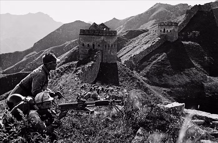 Khi chiến tranh kết thúc vào năm 1945, Quốc dân Đảng có lực lượng tổng cộng 5,7 triệu quân trong khi đó, Đảng Cộng Sản Trung Quốc chỉ có lực lượng 1,2 triệu quân. Nguồn ảnh: Weibo.