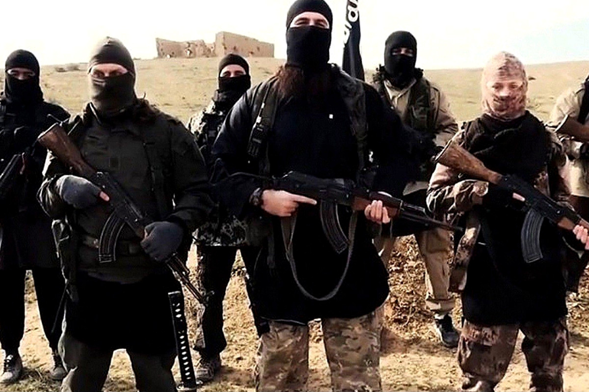 Phiến quân IS hay còn được biết dưới cái tên Nhà nước Hồi giáo Iraq và Syria (ISIS) bắt đầu nổi lên như một trong tổ chức khủng bố nguy hiểm nhất ở Trung Đông kể từ tháng 6/2014 khi chúng tự thành lập là Nhà nước Hồi giáo Iraq và Levant (ISIL) ở Iraq đứng đầu bởi thủ lĩnh tối cao Abu Bakr al-Baghdadi. Nguồn ảnh: BI.