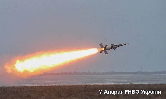 Tuy nhiên, với thiết kế hai tầng phóng của mình, S-125 tỏ ra cực kỳ hiệu quả với các mục tiêu cơ động ở độ cao thấp. Nguồn ảnh: Apparat.