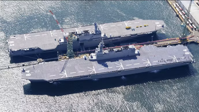 Nhật Bản cũng cho biết nước này có thể mua số lượng lớn chiến đấu cơ F-35 tối đa 100 chiếc. Với 100 chiếc F-35, Nhật Bản có khả năng trang bị đủ máy bay cho cả bốn khu trục hạm mang trực thăng của mình. Nguồn ảnh: Uhikoi.