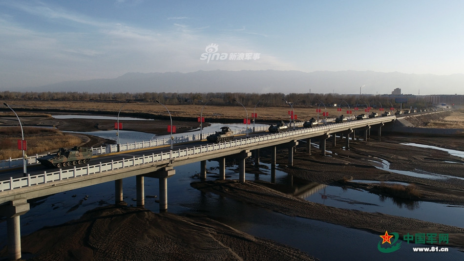 Kỳ Liên Sơn nằm gần dãy núi Côn Lôn, tạo thành ranh giới tự nhiên chia cắt tỉnh Thanh Hải và Cam Túc của Trung Quốc. Khu vực này có chiều rộng từ 200 tới 300 km, độ cao trung bình đạt trên 4000 mét. Nguồn ảnh: 81.CN.