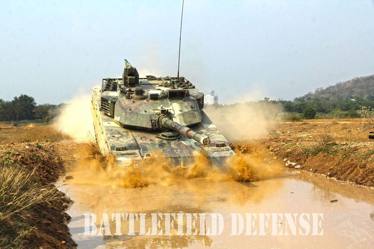 Đây là loại xe tăng chỉ dùng cho xuất khẩu, quân đội Trung Quốc không biên chế sử dụng loại VT4 này. Nguồn ảnh: Battlefield Defense.