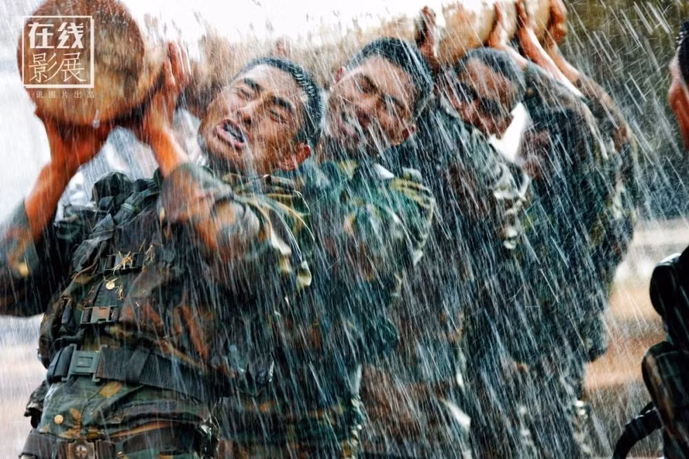 Lục quân Trung Quốc và bài huấn luyện khắc nghiệt. Nguồn ảnh: QQ.