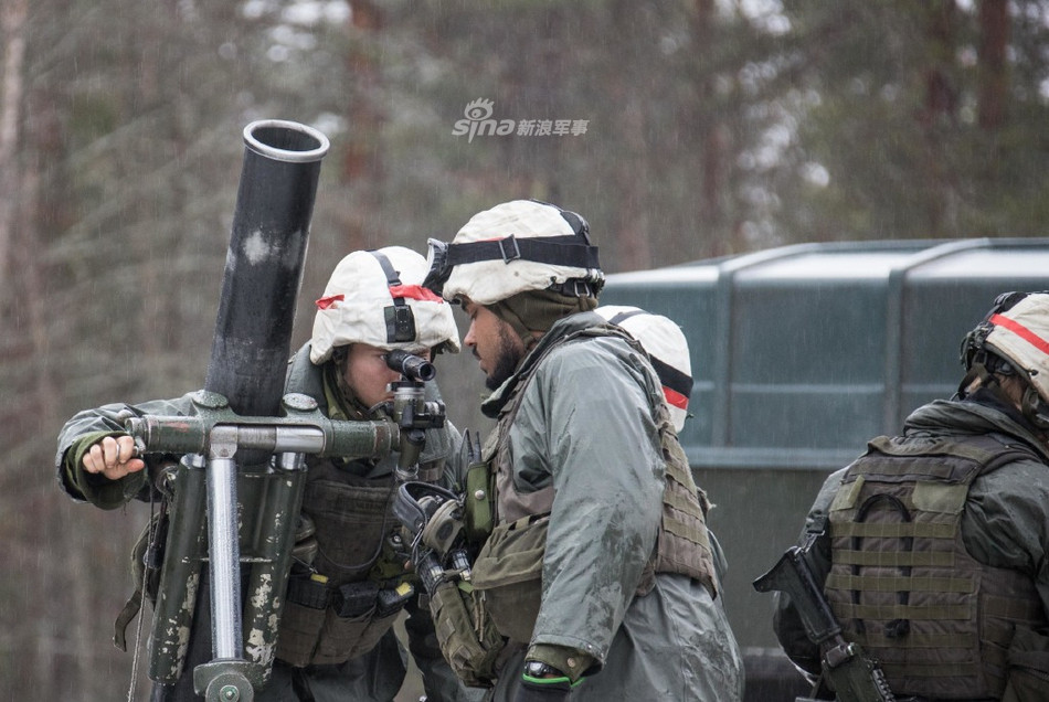 Cối M12 120mm do Australia sản xuất nằm trong biên chế của Lục quân Thuỵ Điển cũng vừa được mang ra tập trận tuần vừa rồi. Nguồn ảnh: Sina.