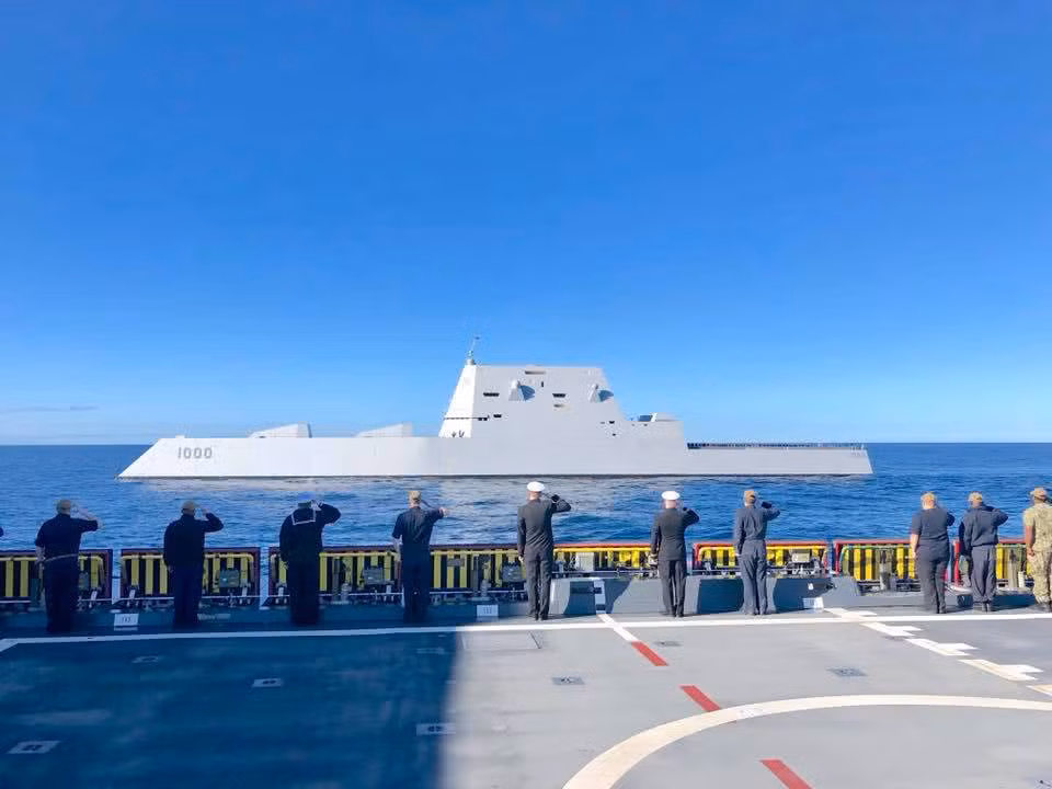 Song tren sieu khu truc ham 4 ty USD co gi dac biet?