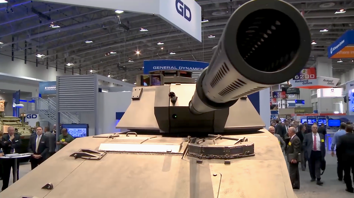 Dù chiến thắng rất vẻ vang với thiệt hại cực kỳ nhỏ, tuy nhiên nhiều chuyên gia quân sự nhận ra rằng cách thức sử dụng xe tăng của Mỹ tại chiến trường Iraq vẫn có phần khá cổ điền và chủ yếu đạt được lợi thế do vượt trội về kỹ thuật và yểm trợ đường không so với đối phương. Nguồn ảnh: BI.