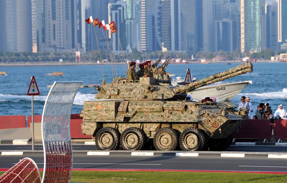 Pháo tự hành chống tăng MOWAG Piranha II 8x8 với tháp pháo cỡ nòng 90mm của Quân đội Qatar. Nguồn ảnh: Livejournal.