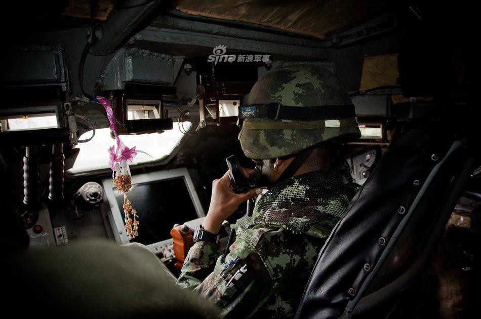 Giá trị của hợp đồng mua 121 chiếc thiết giáp chở quân BTR-3E1 này được ước tính lên tới 5 tỷ Bath Thái Lan. Ngoài ra phía Hải quân Hoàng gia Thái Lan cũng đặt mua 14 chiếc thiết giáp loại này để phục vụ cho lực lượng Thuỷ quân Lục chiến. Nguồn ảnh: Sina.