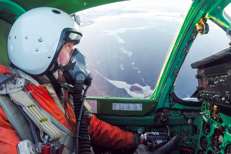 Trong lịch sử, đã có rất nhiều tài liệu ghi chép lại việc MiG-31 của Liên Xô đánh chặn và đuổi được các siêu máy bay gián điệp SR-71 của Mỹ ở độ cao hơn 20 km so với mặt đất. Nguồn ảnh: BI.