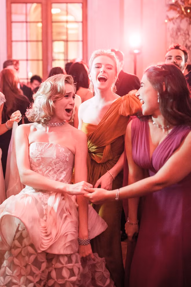 19 cô gái ra mắt trong sự kiện năm nay đến từ khắp nơi trên thế giới: Ấn Độ, Mỹ, Bồ Đào Nha, Pháp, Bỉ, Đức, Hong Kong, Philippines và Trung Quốc. Trong đó, có 8 tiểu thư gây được nhiều sự chú ý nhất như Annabel Yao - con gái chủ tịch Huawei, Julia McCaw - con ông trùm viễn thông Mỹ, hay True Whitaker - con gái của nam diễn viên điện ảnh Forest Whitaker...