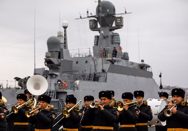 Theo thông tin được hãng thông tấn TASS đăng tải, hộ vệ hạm lớp Buyan-M này đã hoàn thành quá trình chạy thử nghiệm ở Sevastopol trước đó và được gia nhập Lữ đoàn tàu tên lửa số 41. Nguồn ảnh: TASS.