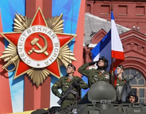 Chi tiêu Ngân sách quốc phòng dành cho quân đội Nga năm 2017 ước tính đạt 4,26% GDP - thấp hơn khoảng 20% so với cùng kỳ năm 2016. Đây cũng là lần đầu tiên kể từ năm 1998 ngân sách quốc phòng của Nga bị cắt giảm. Nguồn ảnh: QQ.