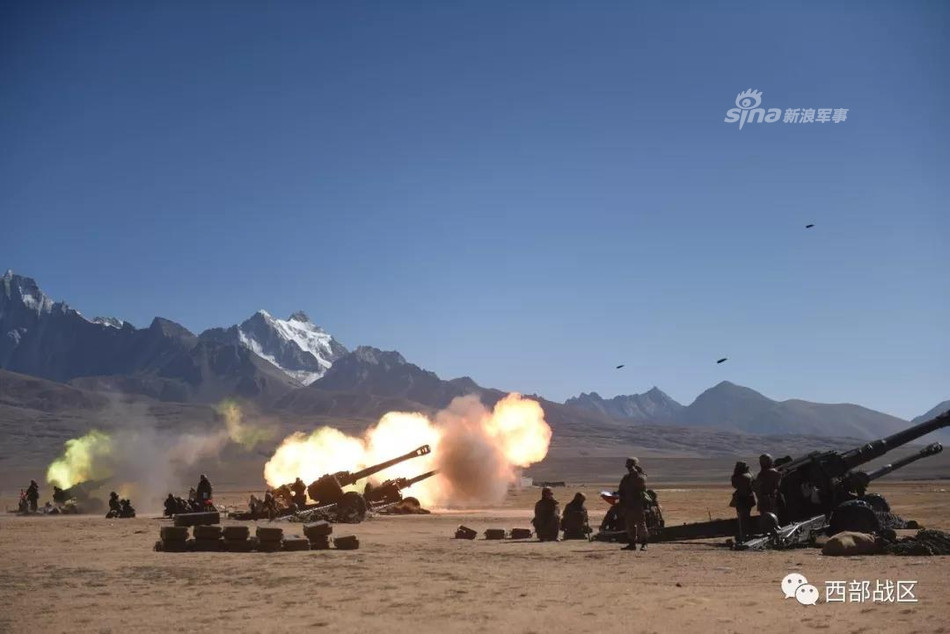 Trung Quốc thường triển khai lựu pháo Type 66 trong các tiểu đoàn pháo binh với số lượng 6 khẩu một tiểu đoàn. Các pháo Type 66 sẽ được kéo bởi xe tải Shaanxi SX2150 6x6 đặc chủng. Nguồn ảnh: Sina.