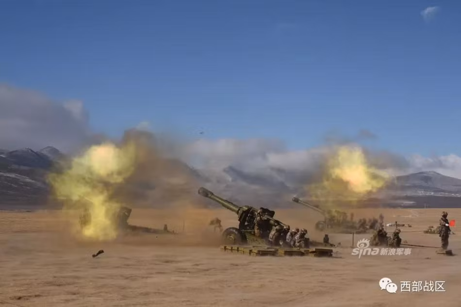 Type 66 yêu cầu kíp chiến đấu 10 người. Trong trường hợp khẩn cấp, kíp chiến đấu có thể giảm thiểu quân số xuống còn sáu người tuy nhiên tốc độ khai hoả của pháo sẽ giảm đi rõ rệt. Nguồn ảnh: Sina.