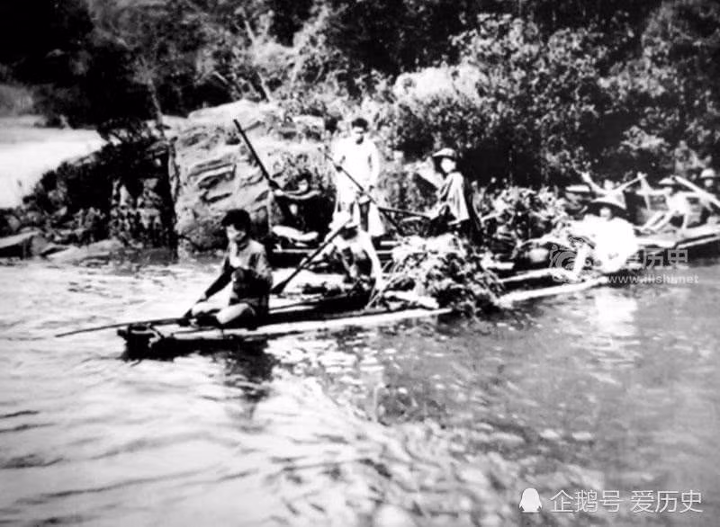 Loạt ảnh được trang QQ của Trung Quốc đăng tải có ghi lại những khoảnh khắc quý giá của Quân đội Nhân dân ViệtViệt Nam trong chiến dịch Điện Biên Phủ năm 1954. Nguồn ảnh: QQ.