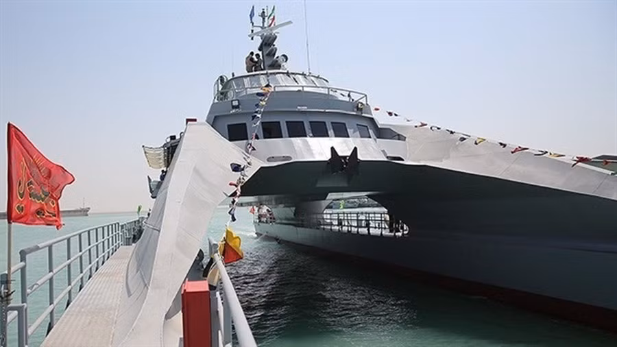 Đây là một tầm hoạt động có vẻ khá rộng so với một tàu hai thân có cấu tạo tương đối mong manh như thế này. Nguồn ảnh: QQ.