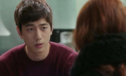 Cũng phải, gần đây anh chỉ dành thời gian bên cô nhân tình bé nhỏ, khi rảnh rỗi thì lại ngồi chè chén với bạn bè. Anh thấy mình thật tồi. (Ảnh minh hoạ).