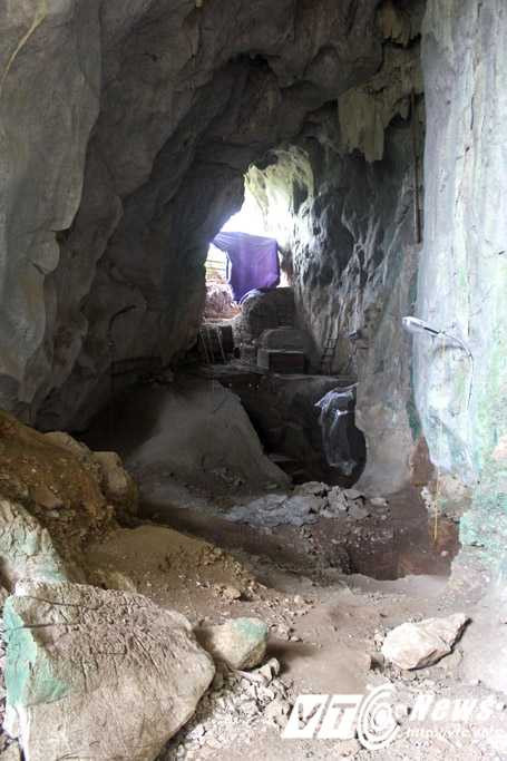 Hang Con Moong ở bìa rừng Cúc Phương, thuộc địa phận xã Thành Yên (Thạch Thành, Thanh Hóa).