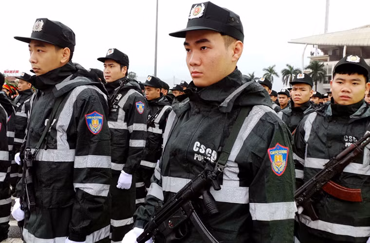 MP5K-A4 được thiết kế cho phép tính cơ động cao trong một không gian giới hạn và đám đông. Hạn chế của MP5K-A4 là phạm vi tác chiến ngắn, và số lượng đạn ít. Tuy nhiên với yêu cầu của nhiệm vụ thực thi trong không gian hẹp, và đòi hỏi tính cơ động cao thì MP5K-A4 vẫn là một vũ khí mạnh mẽ tuyệt vời.