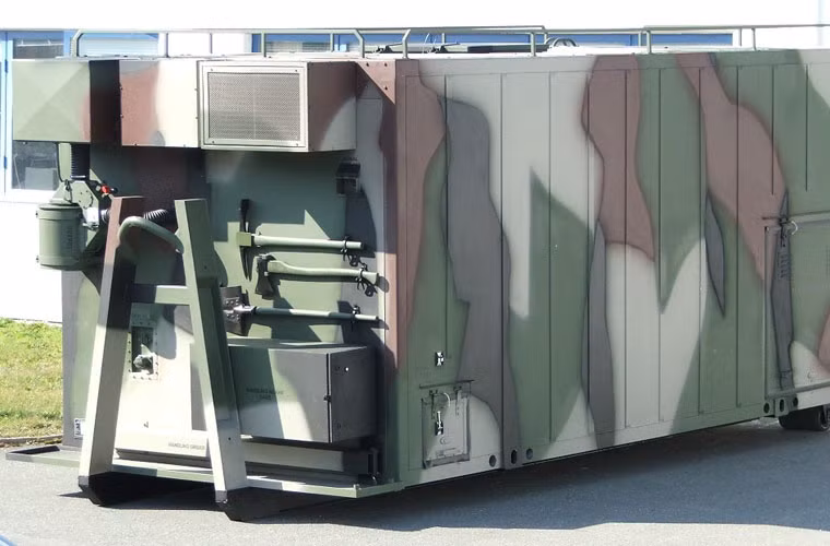 VERA-E là biến thể xuất khẩu của hệ thống radar thụ động VERA do Cộng hòa Czech phát triển để phát hiện các mục tiêu trên không, đặc biệt là máy bay tàng hình. Ảnh: Thành phần khí tài tổ hợp radar VERA-E.