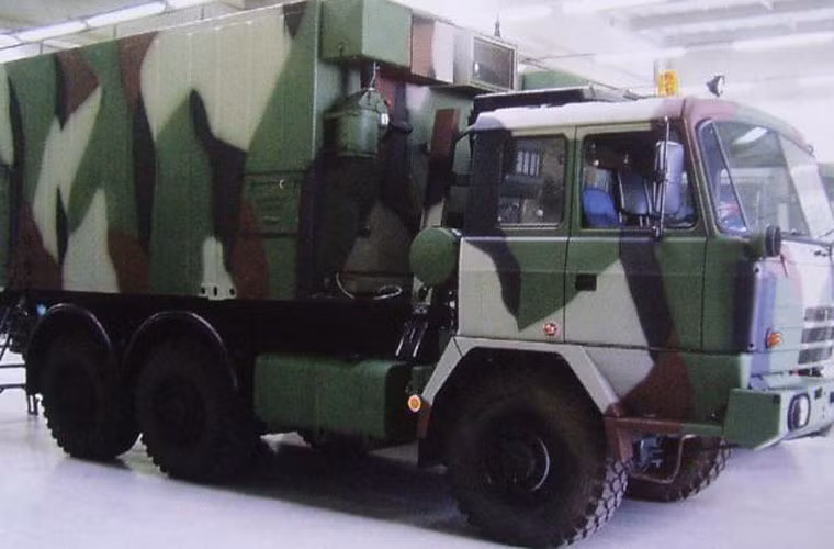 Hệ thống radar VERA-E hoạt động theo nguyên lý thụ động, nghĩa là chúng không phát sóng mà chỉ thu tín hiệu dựa trên nguyên lý, trong một môi trường không gian đồng nhất, bất kỳ một “xao động” nào của vật thể bay cũng tạo ra các sóng điện từ trường, tuỳ theo mức độ ít nhiều.