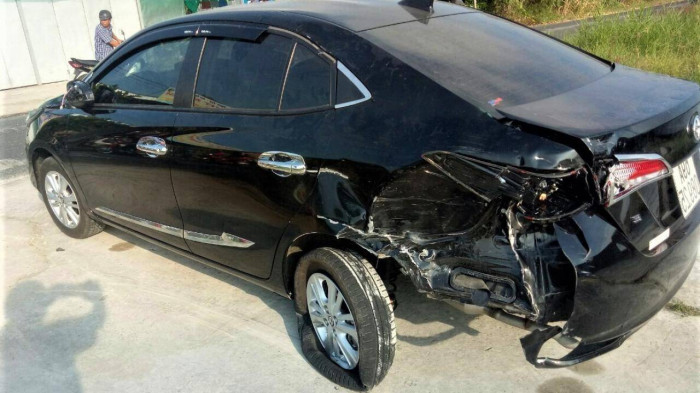  Đâm vào đuôi ô tô, nam thanh niên tử vong: Đêm 27/2, anh Võ Văn Đó (SN 1998, ở thị trấn U Minh, huyện U Minh, Cà Mau) điều khiển xe xe máy tới khu vực khóm 1, thị trấn U Minh xe của anh Đó bất ngờ đâm vào đuôi xe ô tô do anh Lê Văn Nước (SN 1970, ở xã Khánh Thuận, huyện U Minh) điều khiển lưu thông cùng chiều phía trước. Hậu quả khiến anh Đó tử vong.