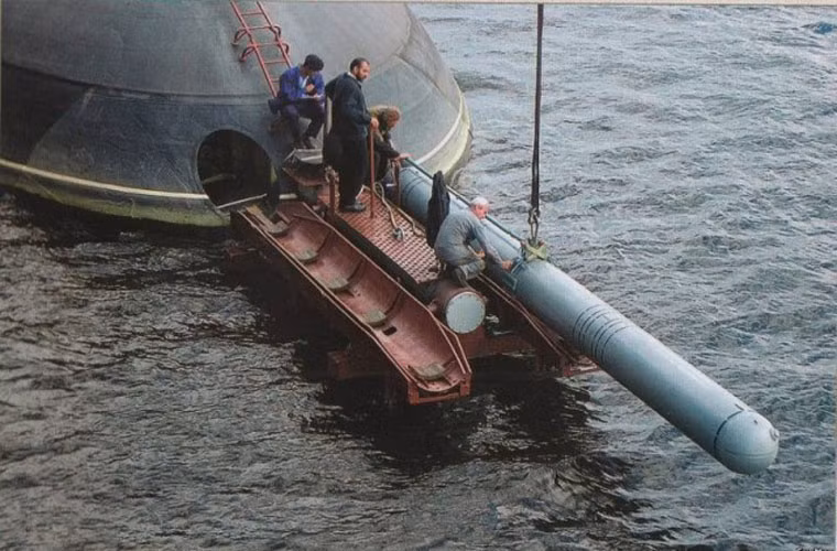 Biến thể phóng từ tàu ngầm 3M-14 (không có chữ T) sở hữu tính năng tương tự 3M-14T. Trong khi mẫu xuất khẩu 3M-14T/E chỉ đạt tầm bắn 300km.