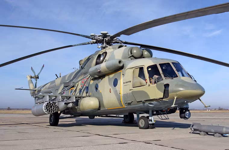 Ngoài Mi-24V còn có các trực thăng tấn công/vận tải Mi-8AMTSh. Đây là biến thể cải tiến của mẫu Mi-8AMT với việc nâng cấp hệ thống điều khiển vũ khí cho phép mang phóng các loại tên lửa chống tăng tầm xa, rocket, pháo tự động.