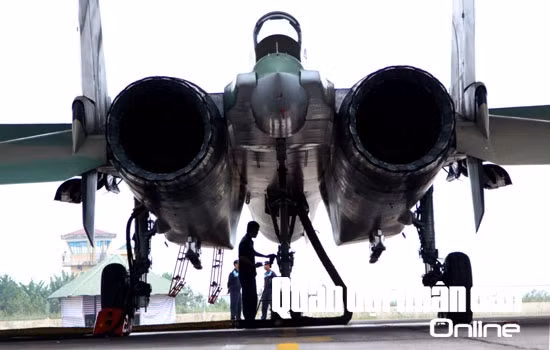 Là loại máy bay chiến đấu 2 động cơ, có tốc độ vượt âm, được trang bị nhiều loại vũ khí hiện đại, SU-30MK2 đã góp phần nâng cao đáng kể sức mạnh của Không quân nhân dân Việt Nam.