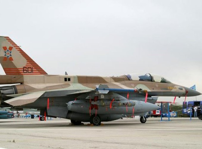 Các tên lửa Israel bị cáo buộc không nhằm vào mục tiêu quân sự mà lại rơi vào khu dân cư, phá hủy một tòa nhà và làm cho 3 thường dân thiệt mạng, phía Syria đã kịch liệt lên án hành động trên.