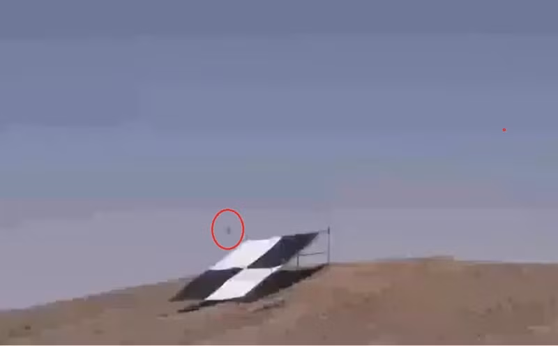 Bởi theo hình ảnh thử nghiệm được Iran công bố, tầm bắn, độ chính xác cùng khả năng phá hủy mục tiêu của phiên bản do Tehran phát triển được đánh giá không thua kém gì tên lửa nguyên bản. Điều đặc biệt, vũ khí này còn được phát triển với 2 phiên bản phóng từ mặt đất và cả trên không.