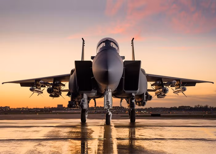 Động cơ khỏa, hệ thống điện tử tối tân, khả năng mang vác vũ khí lớn, F-15QA được coi là "ông vua" mới trong làng chiến đấu cơ thế hệ 4++ trên bầu trời Trung Đông.