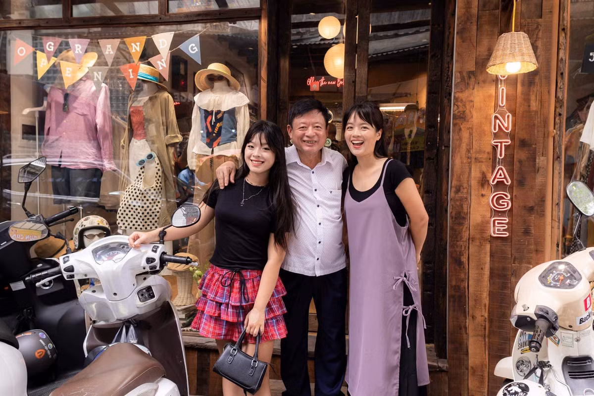 NSUT Chieu Xuan noi ve hon nhan vien man voi chong nhac si-Hinh-4