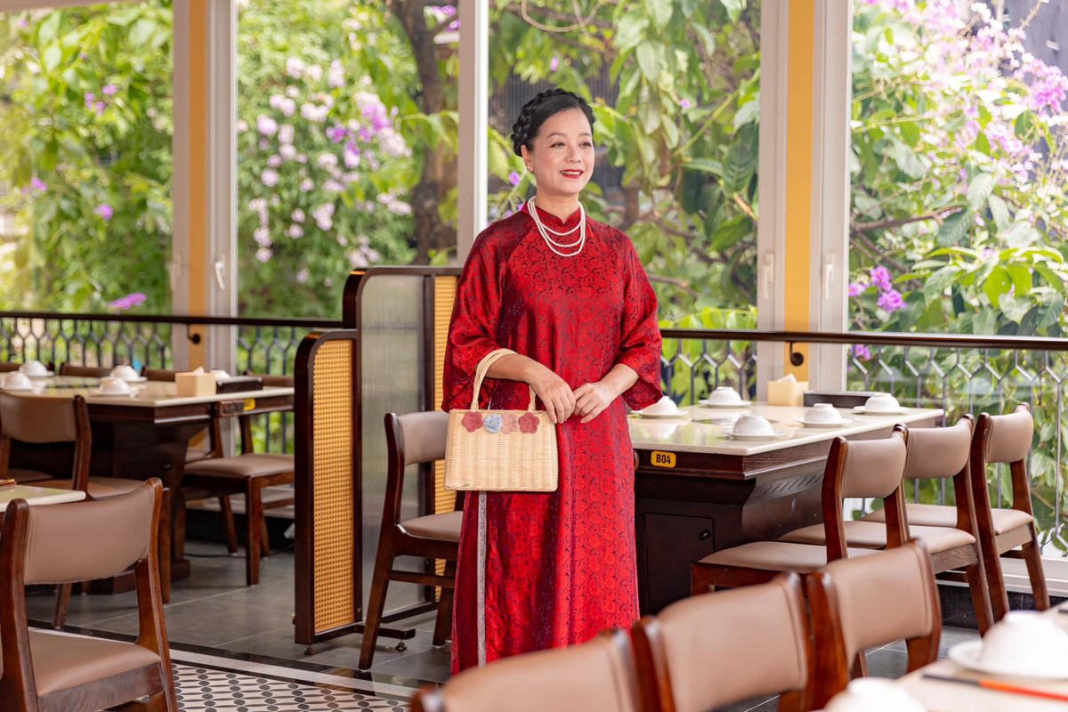 NSUT Chieu Xuan noi ve hon nhan vien man voi chong nhac si-Hinh-5