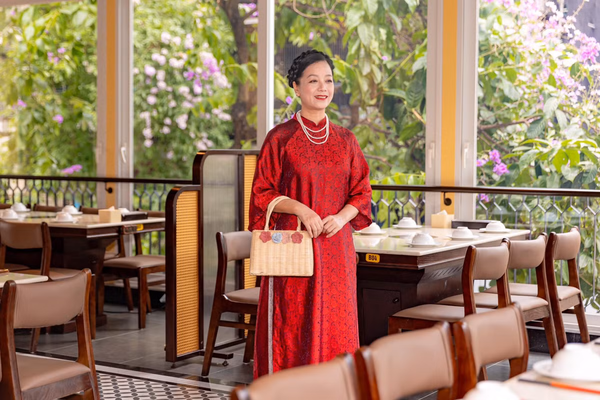 NSUT Chieu Xuan noi ve hon nhan vien man voi chong nhac si-Hinh-5