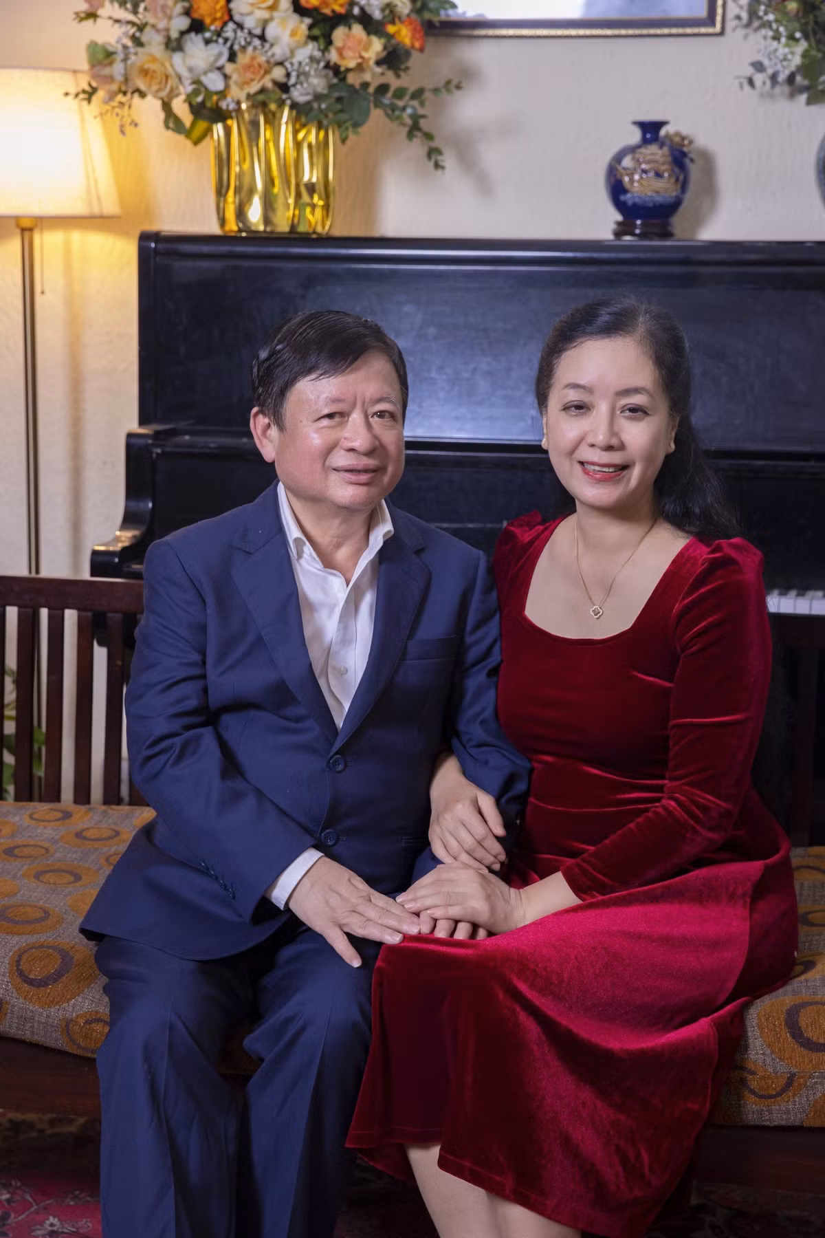 NSUT Chieu Xuan noi ve hon nhan vien man voi chong nhac si-Hinh-2