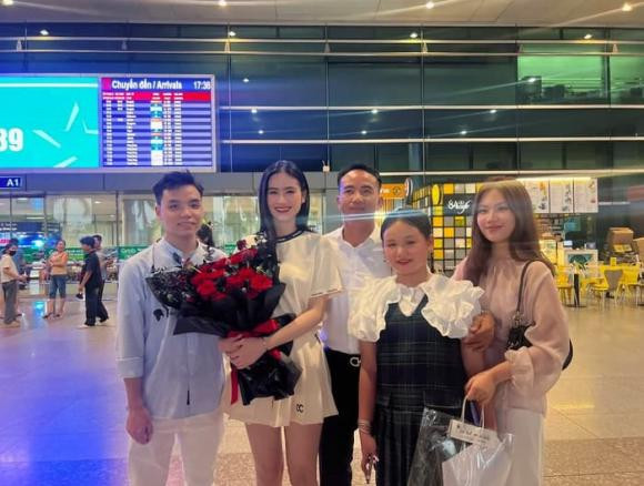 Chi tiet tiet lo bo Hoa hau Y Nhi co phai dai gia?-Hinh-2