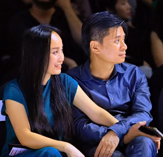 Hon nhan vien man cua nam NSND co vo cung lam lanh dao-Hinh-4