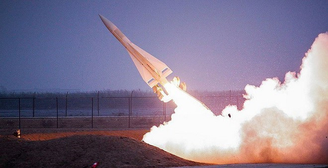 Tên lửa Iran có tầm bắn trong khoảng 40 - 45 km, vận tốc Mach 2,4, thông số trên tương đồng với Hawk nhưng Iran đã công bố giai đoạn 2 của chương trình nhằm kéo dài tầm bắn của tên lửa lên trên 60 km.