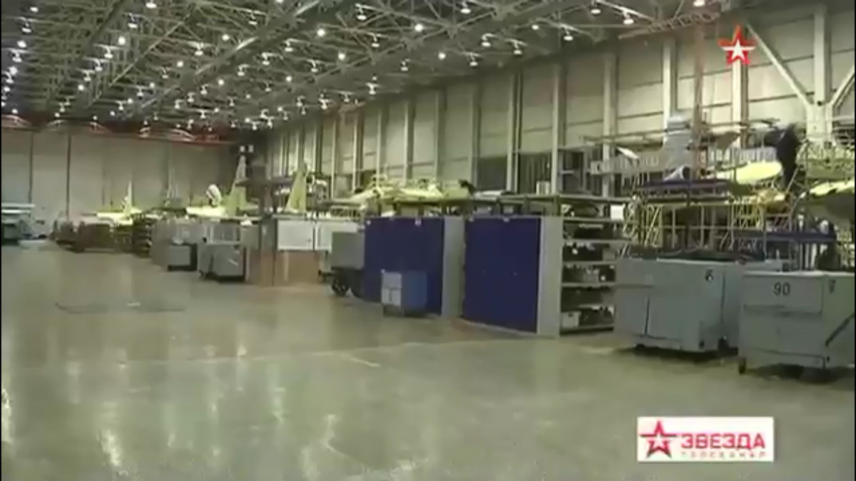 Tại Diễn đàn quân sự Army 2018, Bộ Quốc phòng Nga đã ký hợp đồng với tổ hợp chế tạo hàng không Sukhoi để sản xuất hàng loạt 16 máy bay Su-57 cho tới năm 2027, chúng sẽ được lắp ráp tại nhà máy KnAAPO.