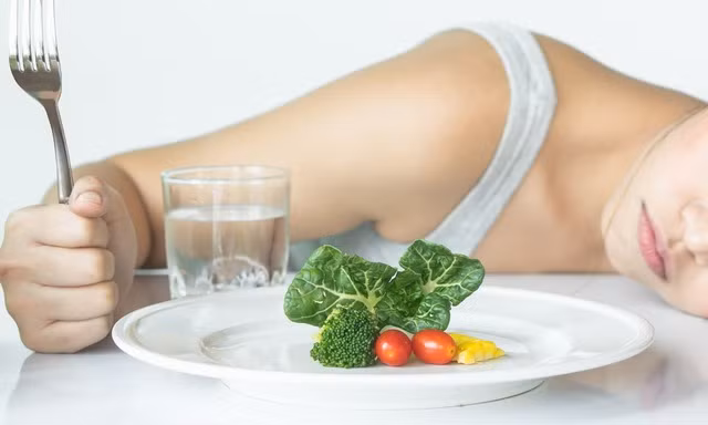 Sai cach giam can don nam moi, co gai 57kg tang len 60kg-Hinh-2