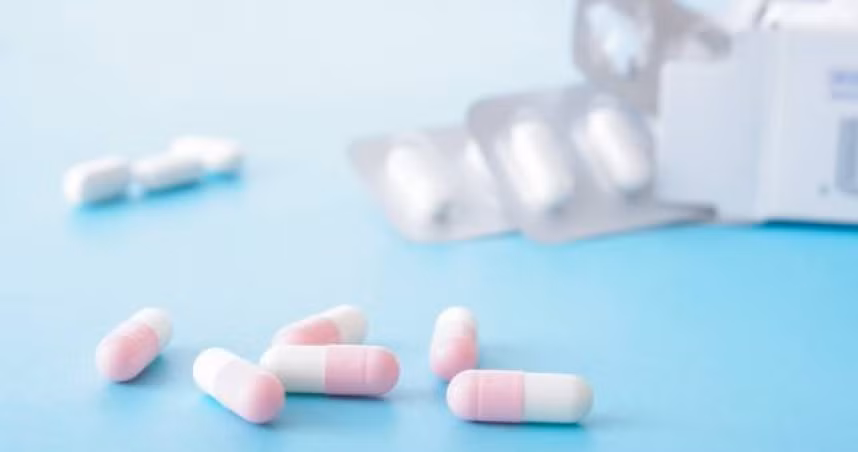 Bo soc khi thay con gai uong thuoc tranh thai...su that bat ngo