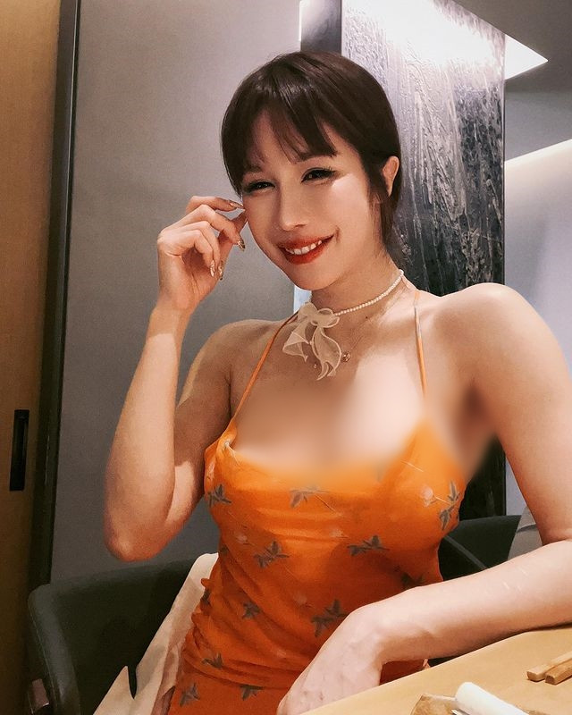 Tân Nghi Nho được đánh giá là một trong những người mẫu khá đắt show.