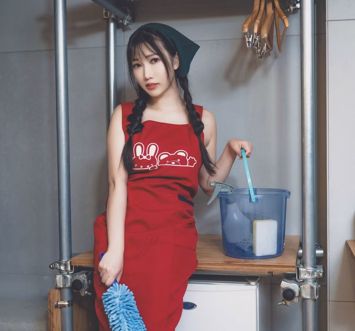 Tuy vậy, bên cạnh những bình luận khen ngợi nhan sắc và dáng vóc, hot girl Hựu Hựu cũng phải nhận về không ít chỉ trích.