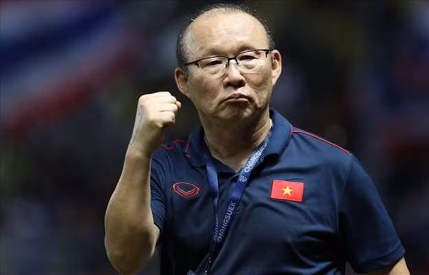 HLV Park Hang-seo thu nhap tu quang cao khung hon luong thuong the nao?