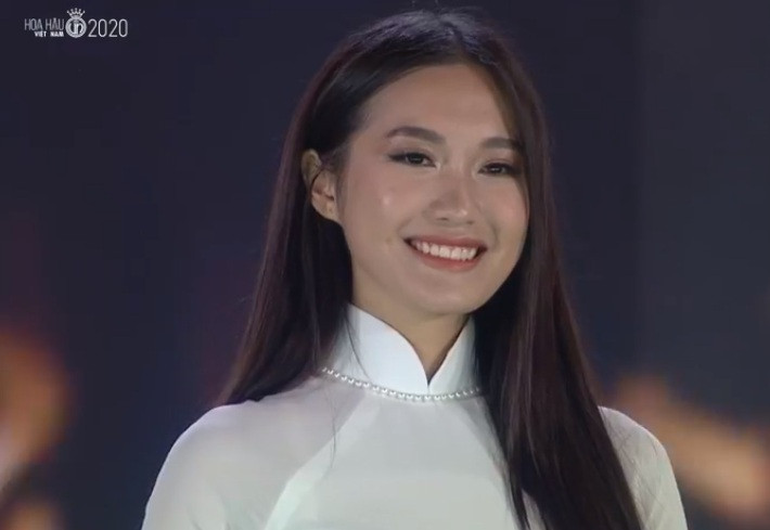 Do Thi Ha dang quang Hoa hau Viet Nam 2020-Hinh-6